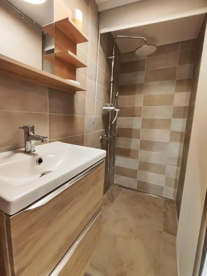 Studio Vieille Ville Tout Equipe Sans Ascenseur Apartment Menton