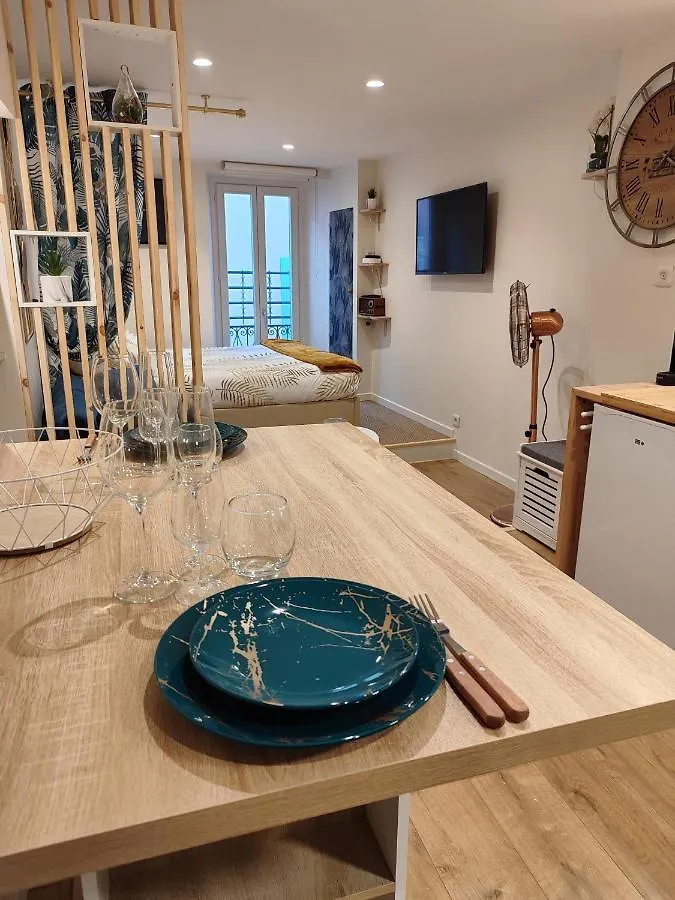 Apartment Studio Vieille Ville Tout Equipe Sans Ascenseur